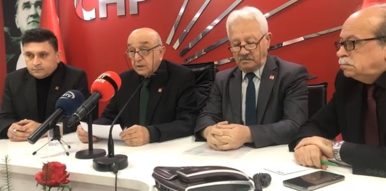 Cumhuriyet Halk Partisi (CHP) Karabük il ve ilçe teşkilatları ortak bir basın toplantısı düzenleyerek ülke ve Karabük gündemini değerlendirdiler.