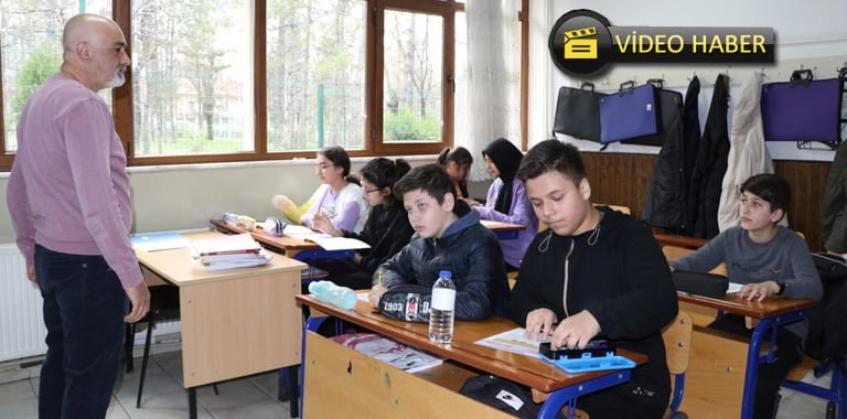 Türkçe öğretmeni Mehmet Gedik: “Öğrencilerim bana terapi gibi geliyor”