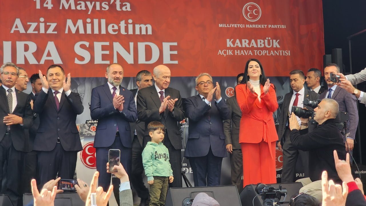 MHP Genel Baskani Bahceli Karabukte halka hitap etti 1