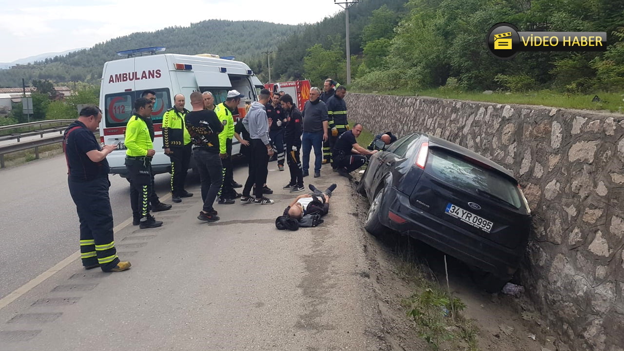 Karabük'te meydana gelen trafik kazasında 1'i çocuk 3 kişi yaralandı.