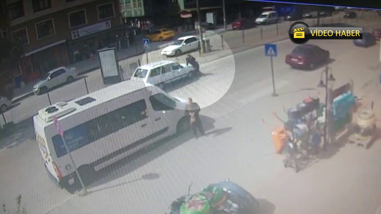 YAYA GEÇİDİNİ KULLANAN KADINA OTOMOBİL ÇARPTI