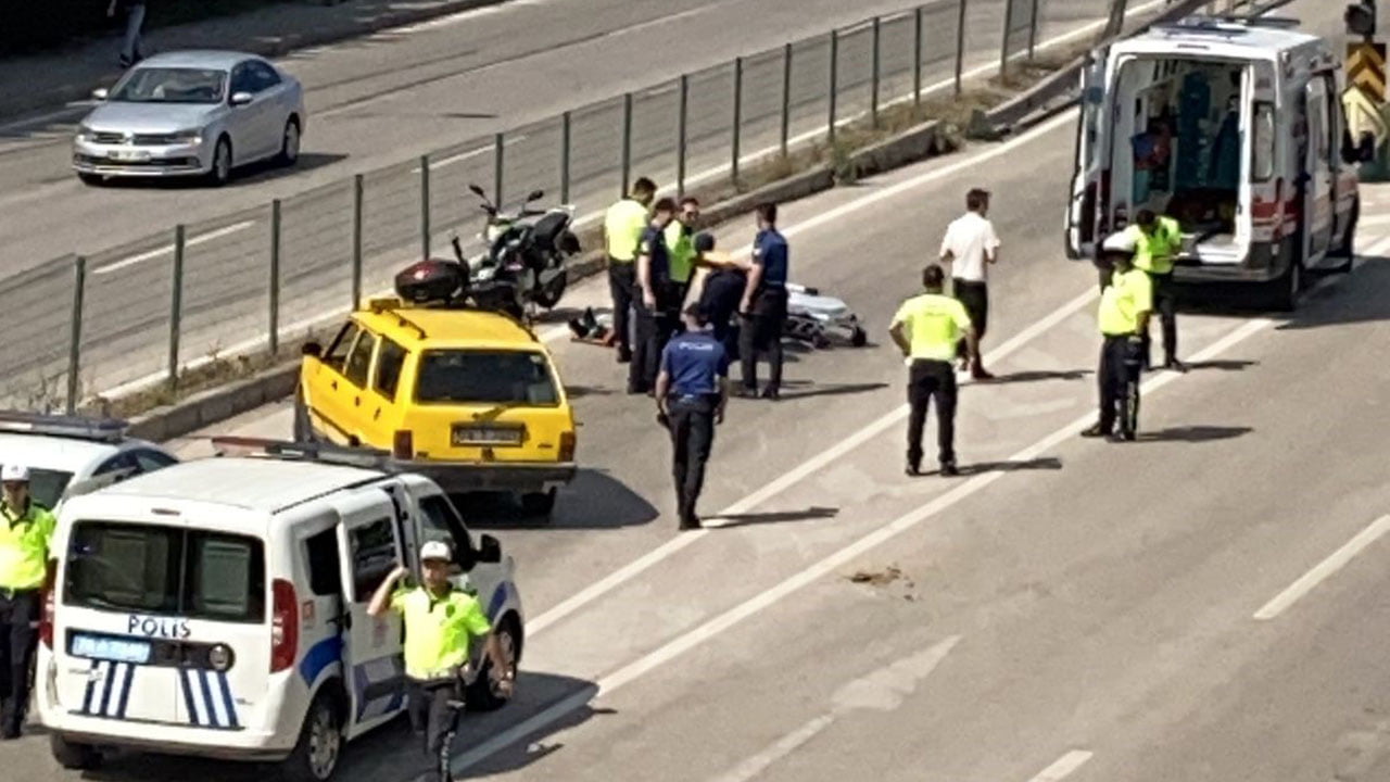 Karabük'te ticari taksi ile çarpışan motosiklet sürücüsü yaralandı.