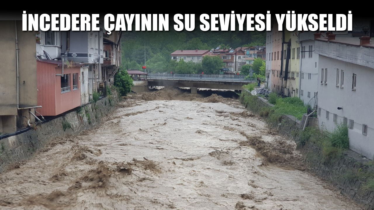 Karabük'ün Yenice ilçesinde sağanak sonrası çayın su seviyesinin yükselmesi nedeniyle köprü trafiğe kapatıldı.