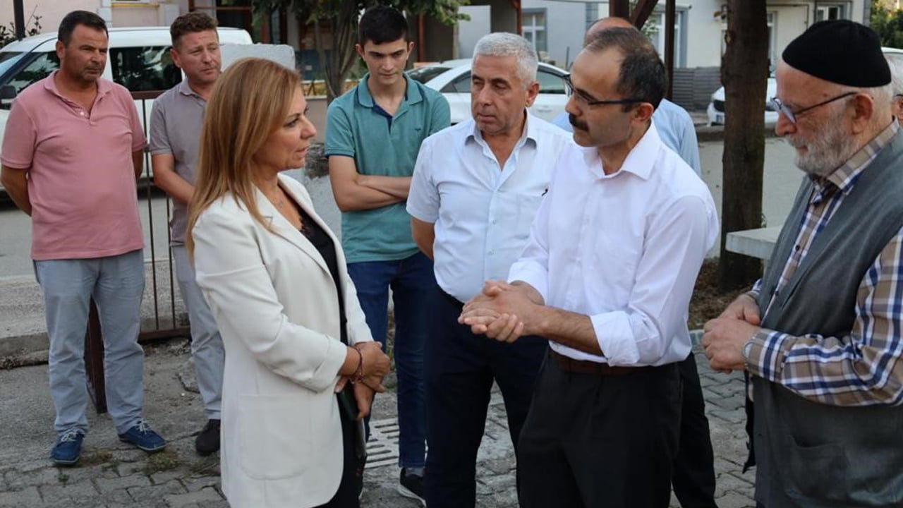 Safranbolu Belediye Başkanı Elif Köse, ziyaret ettiği mahallelerde vatandaşların sorunlarını ve taleplerini dinlemeye devam ediyor.