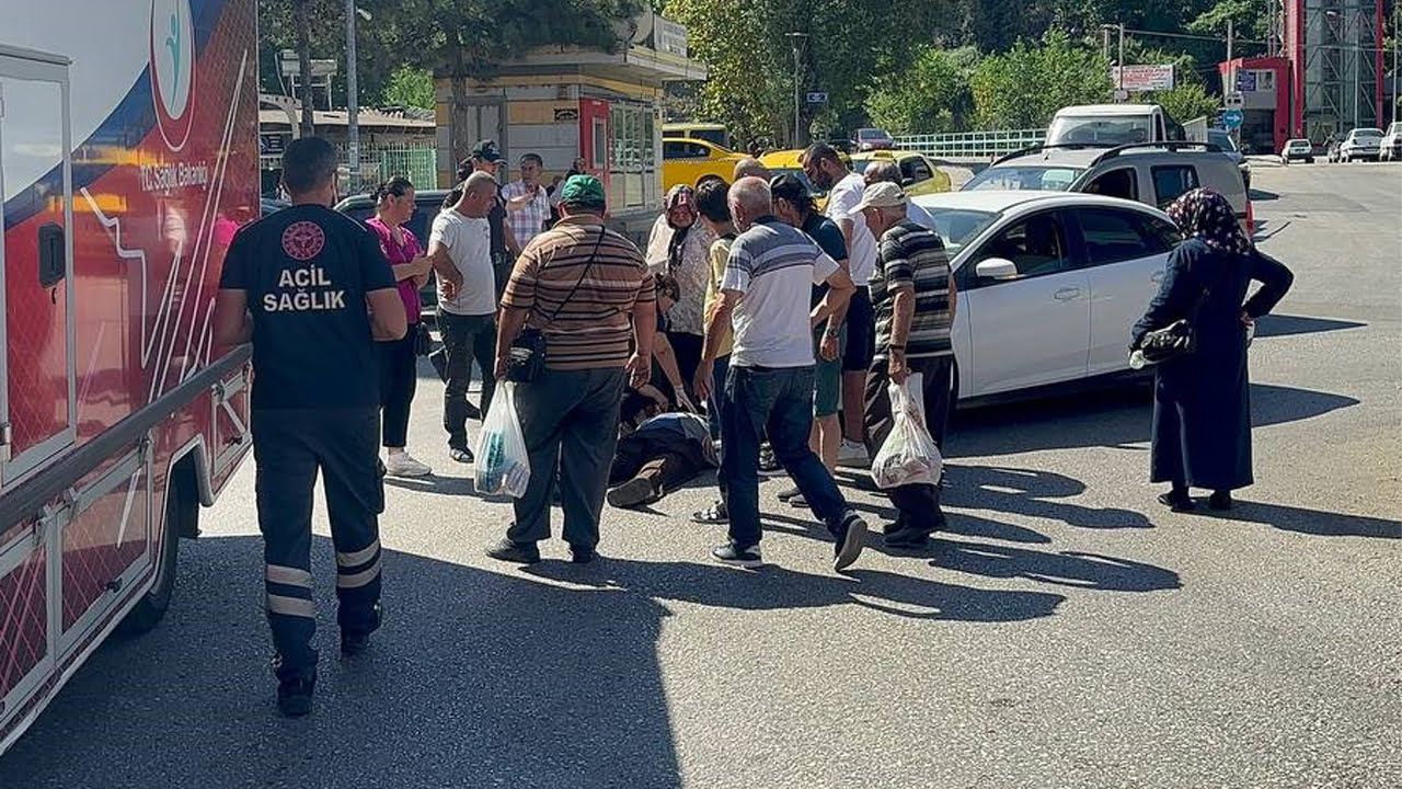 Karabük’te kavşaktan dönüş alan otomobilin çarptığı yaya, yaralanması sonucu ambulansla hastaneye kaldırıldı.