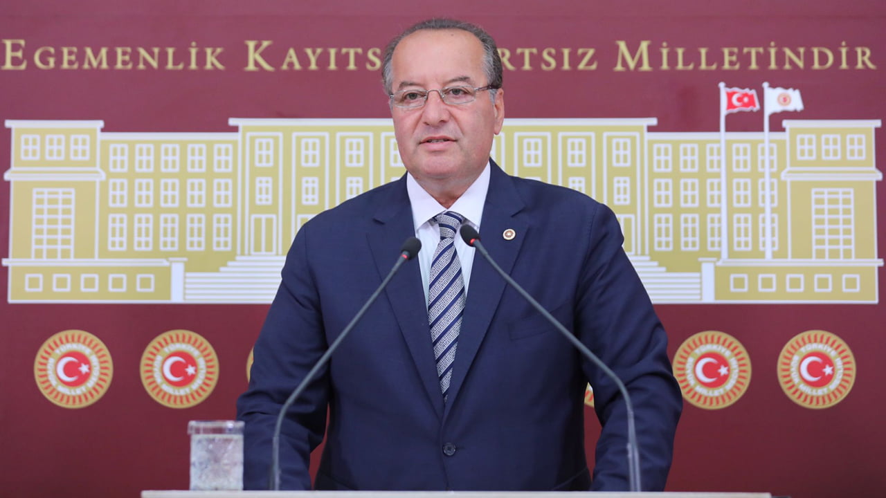 CHP Karabük Milletvekili ve TBMM Plan Bütçe Komisyonu Üyesi Cevdet Akay ilk kanun teklifini Karabük için verdi.