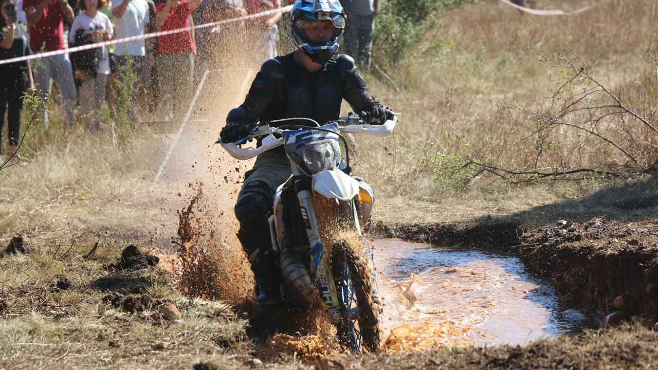 Karabük'ün Safranbolu ilçesinde, 81 ilden 800 motosikletlinin katılımıyla "7. Müzekent Doğa ve Motosiklet Festivali" düzenlendi.