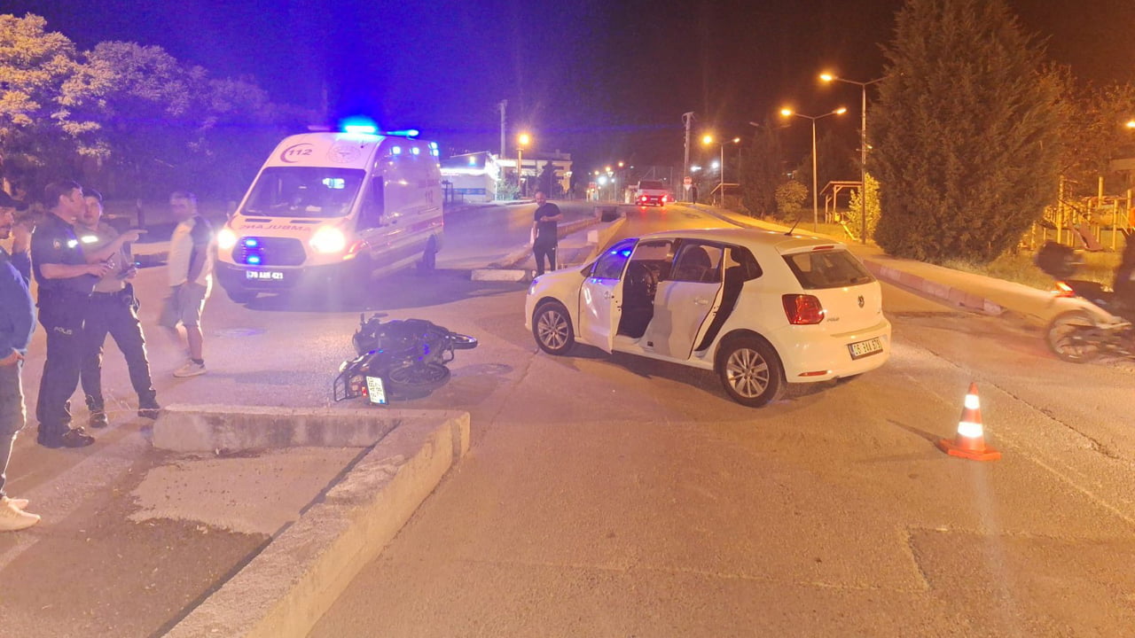 KARABÜK’TE İKİ AYRI KAZA: 3 YARALI