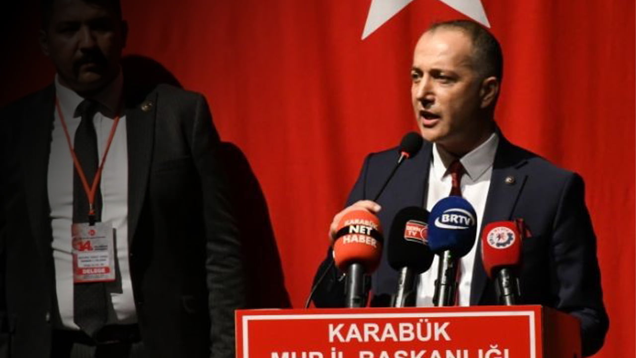 Milliyetçi Hareket Partisi Karabük İl Başkanlığı’nın tek liste ile gidilen 14. Olağan Genel Kurulu’nda Cenk Gedikoğlu seçildi.