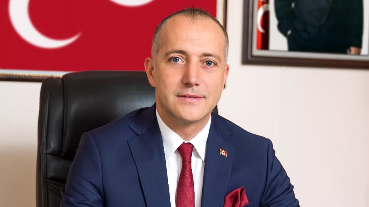 Milliyetçi Hareket Partisi (MHP) Karabük İl Başkanı Cenk Gedikoğlu, Türkiye Cumhuriyeti’nin kurucusu Gazi Mustafa Kemal Atatürk’ün ebediyete intikal edişinin 85. yıldönümü dolayısıyla bir mesaj yayınladı.