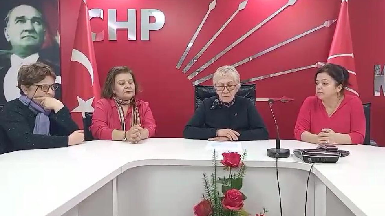 Cumhuriyet Halk Partisi (CHP) Karabük İl Kadın Kolları Başkanlığı tarafından, 25 Kasım Kadına Şiddete Karşı Uluslararası Mücadele Günü dolayısıyla bir bası açıklaması yapıldı.