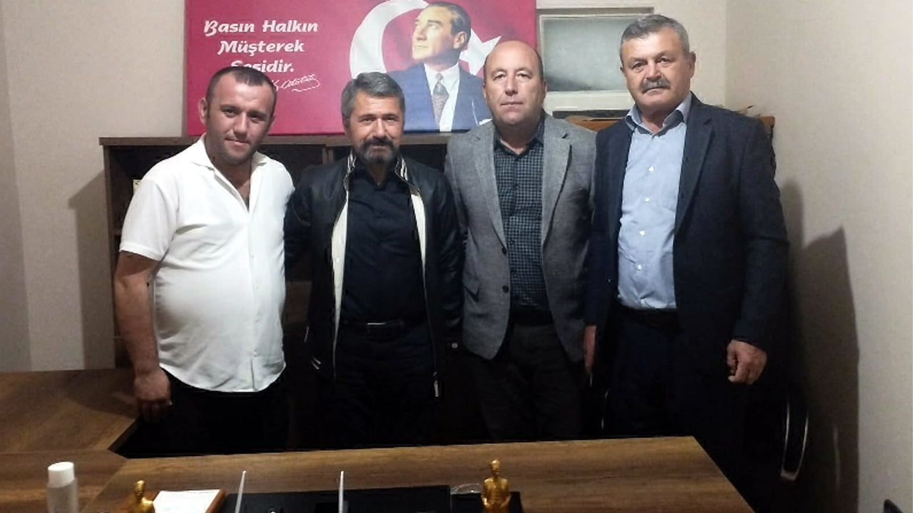 CHP Karabük Merkez İlçe Başkanı Ali Yavuz, beraberinde yönetim kurulu üyeleri ile birlikte Karabük Gerçek Haber’i ziyaret etti.