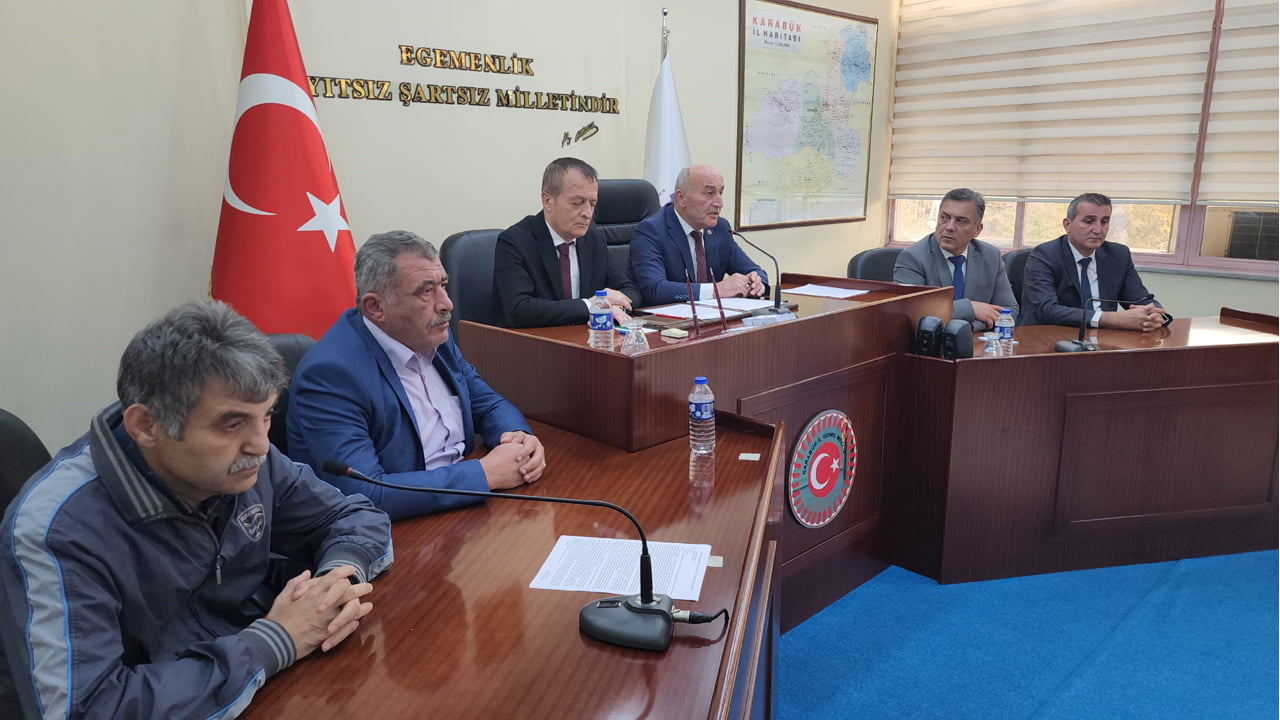 Karabük’ün Yenice ilçesinde 2022 yılının Haziran ayı ile 2023 yılının Temmuz ayında meydana gelen sel sonrası İl Özel İdare tarafından yapılan çalışmalardan dolayı Yenice köy muhtarları kurumu ziyaret ederek teşekkür etti.