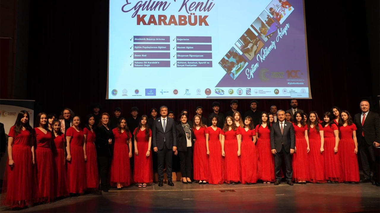 Karabük’te eğitim öğretimin niteliğini daha da artırmak, eğitim öğretimde karşılaşılan problemlerin çözümüne yönelik başlatılan "Eğitim Kenti Karabük" projesinin lansmanı yapıldı.