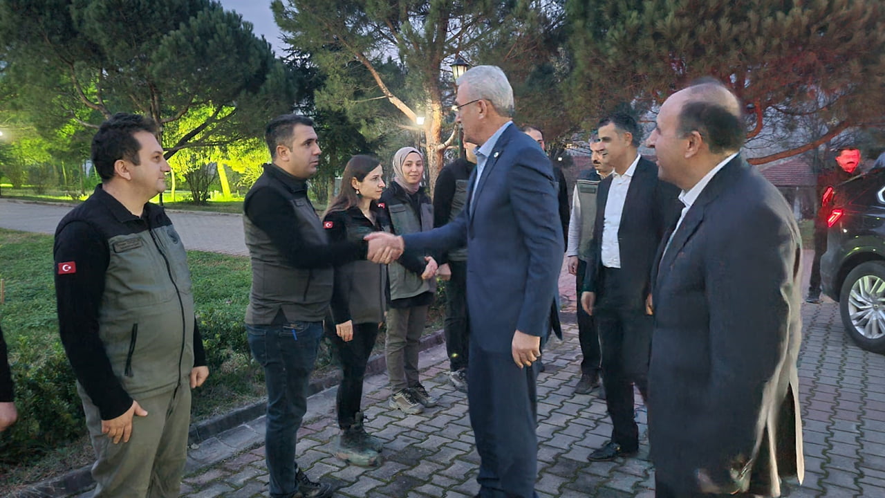 Orman Genel Müdürü Bekir Karacabey, Yenice Orman İşletme Müdürlüğünde incelemelerde bulundu.