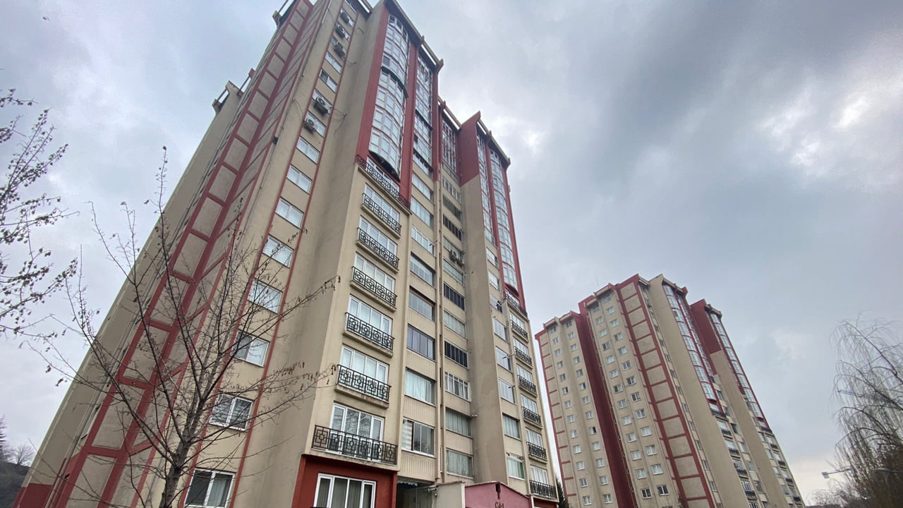 10. KATTAN DÜŞEN KIZ ÇOCUĞU HAYATINI KAYBETTİ