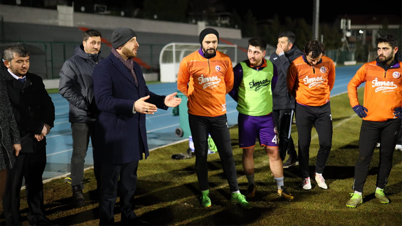 31 Mart Yerel Seçimleri öncesi siyasi partilerde çalışmalar hızlandı. Başkan adayları, mahalle mahalle, hane hane, dükkan dükkan gezerek seçmenlere ulaşıyor.