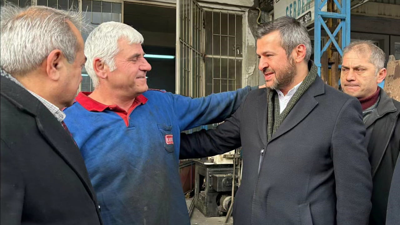 AK Parti Karabük Belediye Başkan Adayı Özkan Çetinkaya, Karabük'ün geriye gittiğini, AK Parti belediyeciliğinde Karabük'ü eski cazibeli günlerine geri döndüreceklerini bildirdi.