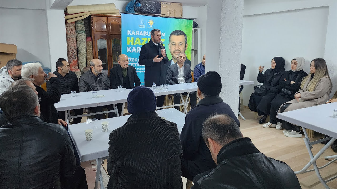 AK Parti Karabük Belediye Başkan adayı Özkan Çetinkaya, sahada tam gaz ilerliyor. Gündüz esnaf gezileri ve vatandaşlarla bir araya gelen Çetinkaya, akşam ise site ve apartman toplantıları seçim çalışmalarını sürdürüyor.