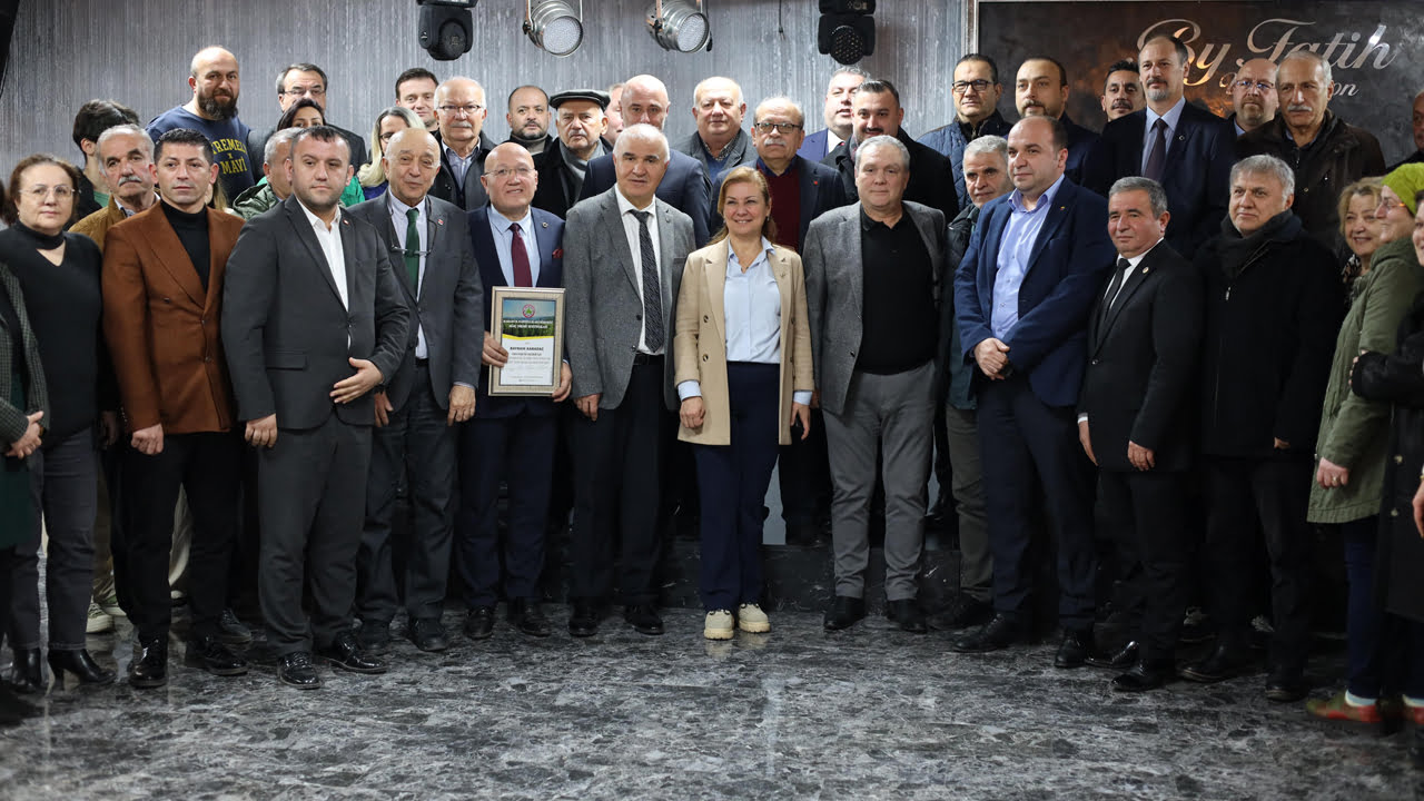 Safranbolu Belediye Başkanı ve CHP Safranbolu Belediye Başkan adayı Elif Köse, Karabük Bartınlılar Derneği Başkanı Yüksel Korkut ve Yönetim Kurulu Üyelerini ziyaret etti.