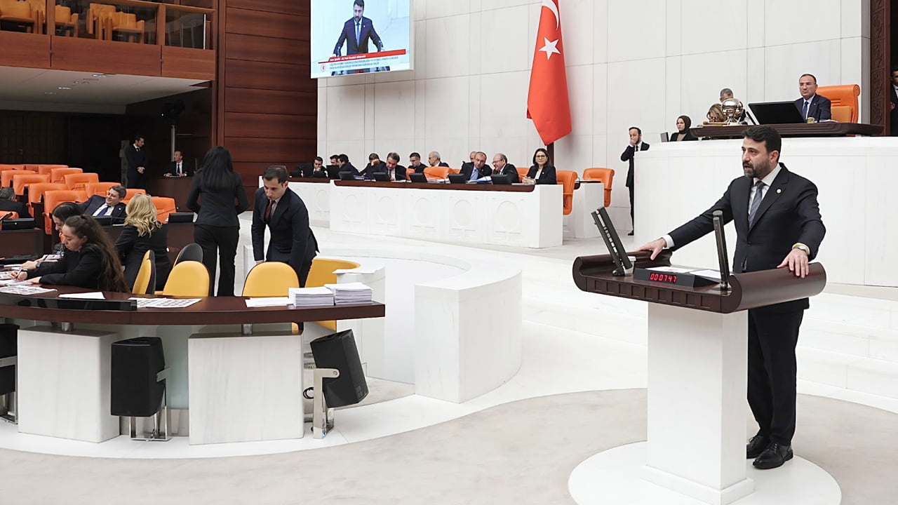 AK Parti Karabük Milletvekili Cem Şahin, ilk imza sahibi olduğu “Ceza Muhakemesi Kanunu ile Bazı Kanunlarda Değişiklik Yapılmasına Dair Kanun Teklifi” hakkında TBMM Genel Kurulunu bilgilendirdi.