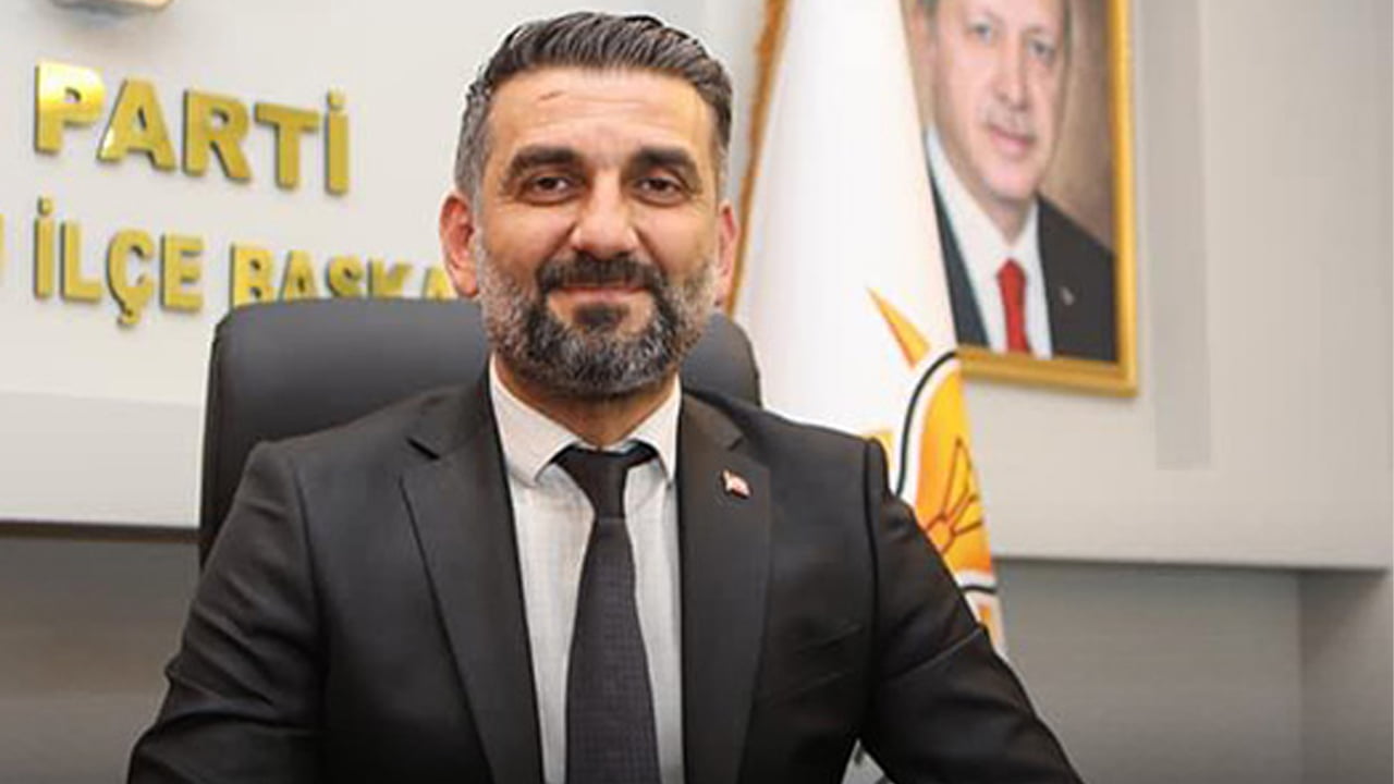 AK Parti Safranbolu İlçe Başkanı Muhammet Yasin Aydın, Safranbolu Belediye Başkan Adayı Ali Büyüközdemir’in proje tanıtım toplantısı öncesinde CHP’nin kurumsal iletişim grubu tarafından yapılan bir video ile konuşmaları kesilerek algı oluşturulmaya çalışıldığı konusunda basın açıklaması yayımladı.