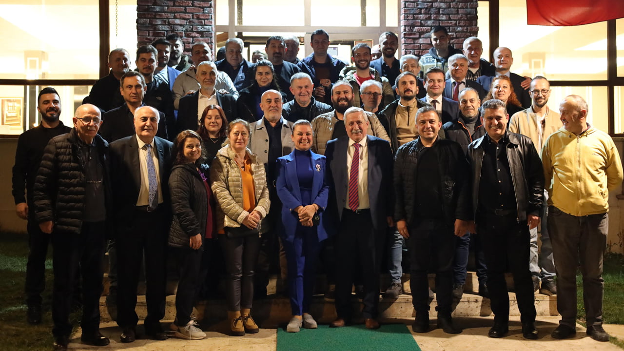 Safranbolu Belediye Başkanı Elif Köse, basın mensupları ile iftar programında bir araya geldi.