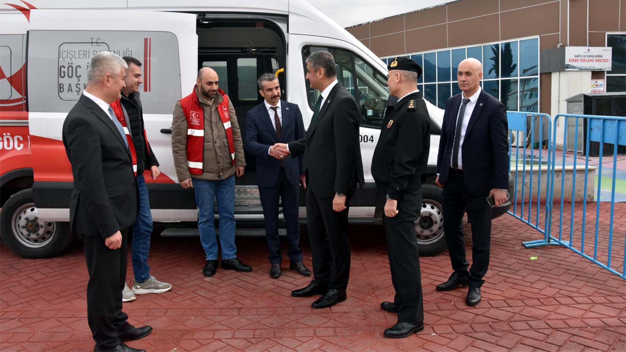 Göç ve göçmen kaçakçılığı ile mücadele kapsamında, Mobil Göç Noktası aracı Karabük’te hizmete girdi.