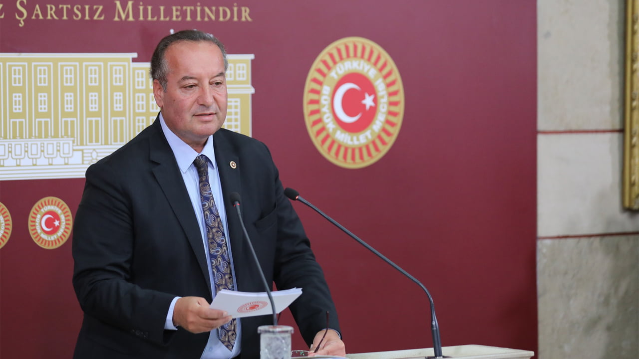 CHP Karabük Milletvekili ve TBMM Plan Bütçe Komisyonu Üyesi Cevdet Akay, 1 Mayıs İşçi Bayramı dolayısıyla yazılı bir mesaj yayımladı.