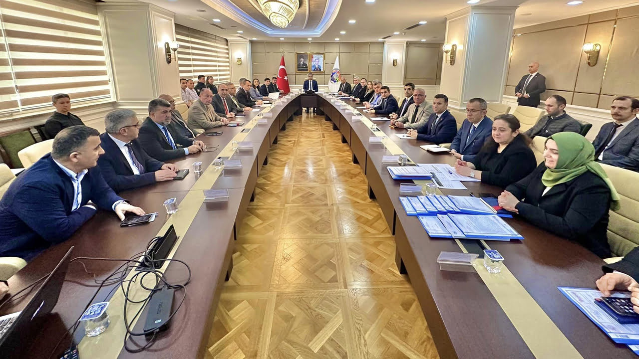 KARABÜK’TE AFETLERE HAZIRLIK TOPLANTISI YAPILDI