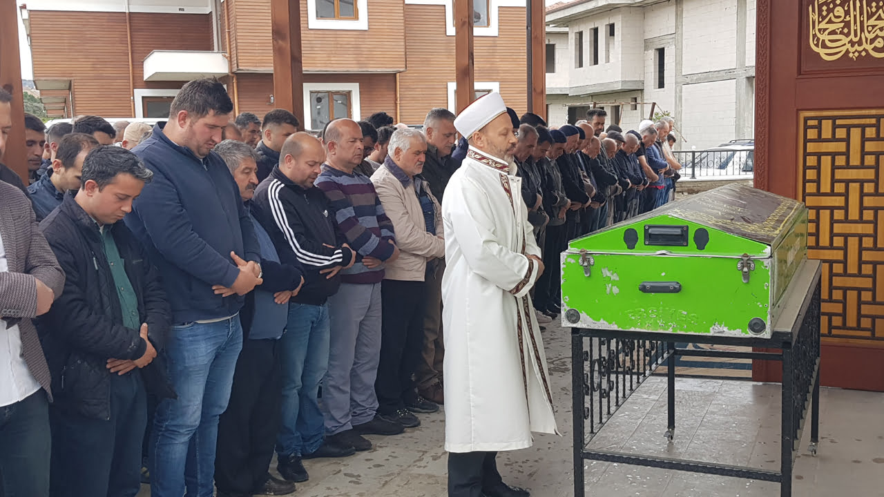 Karabük’te geçirdiği iş kazası sonrası ağır yaralanan Beytullah Arık (31) 120 günlük yaşam mücadelesini kaybetti.