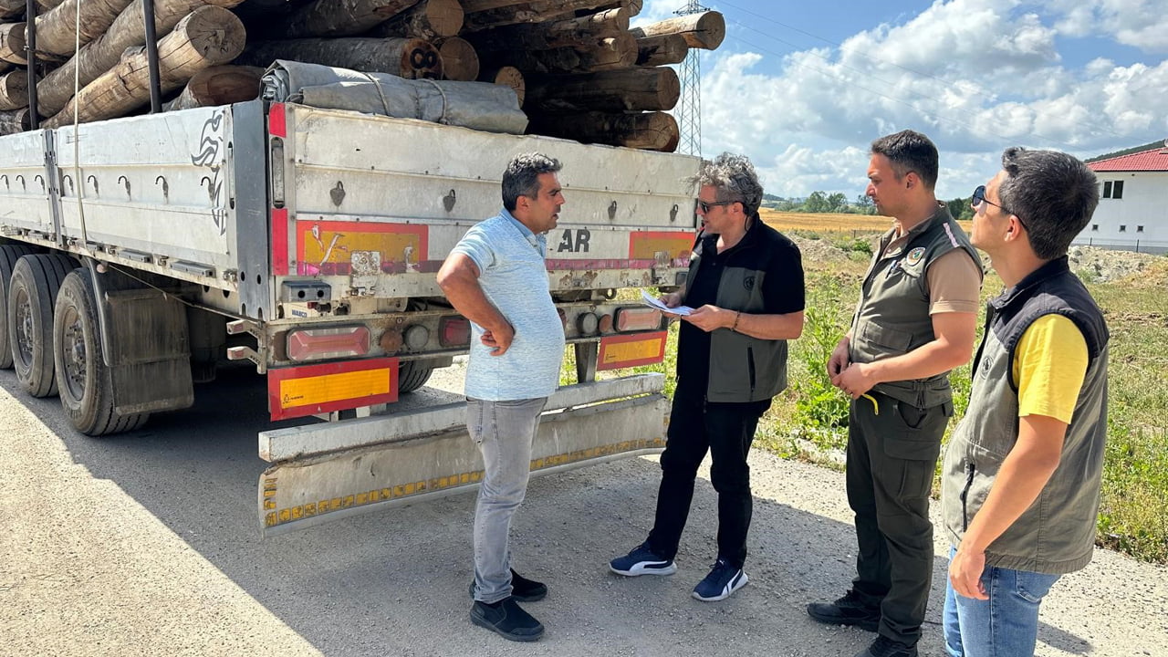 Zonguldak Orman Bölge Müdürlüğünün “önleme aramaları ve yol kontrol denetimleri” çerçevesinde Karabük ve Bartın’da denetim gerçekleştirildi.