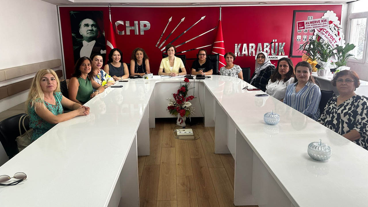 Cumhuriyet Halk Partisi (CHP) Karabük İl Kadın Kolları Başkanlığı, ilk toplantısını yaptı.