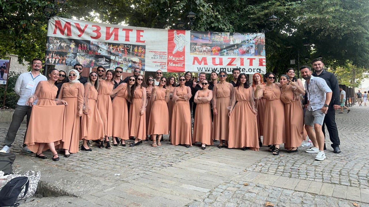 Karabük Üniversitesi Safranbolu Fethi Toker Güzel Sanatlar ve Tasarım Fakültesi Müzik Bölümü Korosu, Bulgaristan’ın Sozopol şehrinde 5-15 Temmuz 2024 tarihleri arasında düzenlenen XVIII. Uluslararası Gençlik Sanat Festivalinde “The Muses” ta 3 farklı konser verdi.