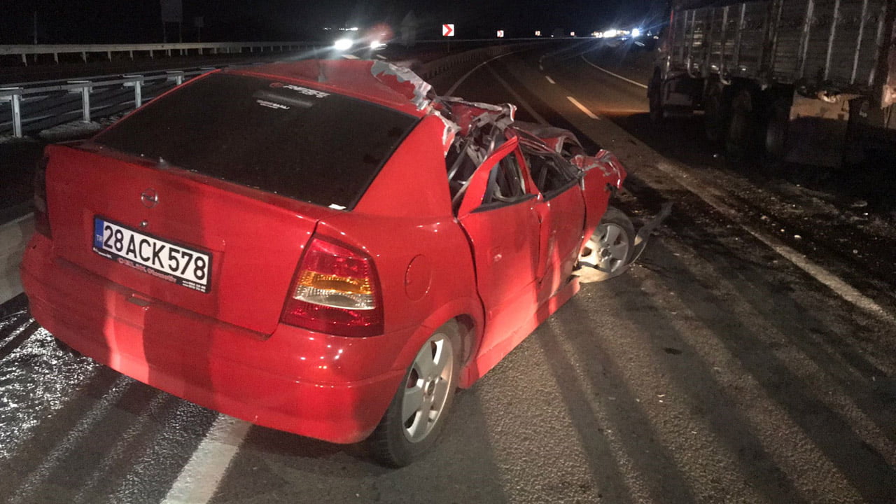 Karabük’te meydana gelen üç ayrı trafik kazasında 2’si çocuk olmak üzere 5 kişi yaralandı.