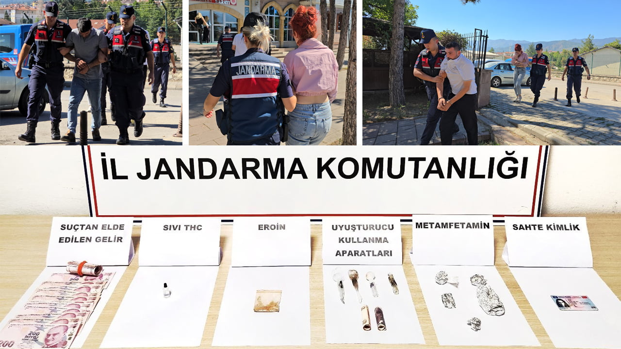 Karabük’ün Safranbolu ilçesinde bir eve baskın yapan Jandarma ekipleri biri bayan 3 kişiyi uyuşturucu alemi yaparken suçüstü yakalarken, evde yapılan aramada eroin, sıvı esrar ve metamfetamin ele geçirildi.