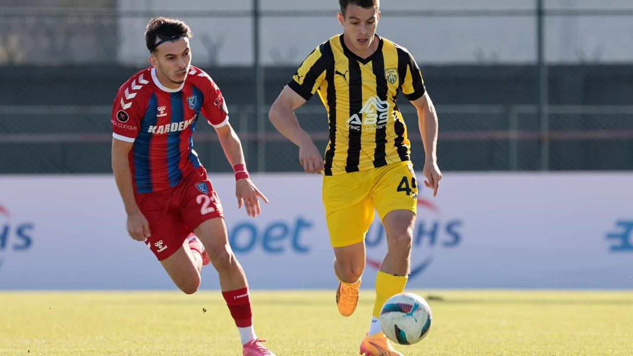 ALİAĞASPOR FK: 4 – KARABÜK İDMANYURDUSPOR :0