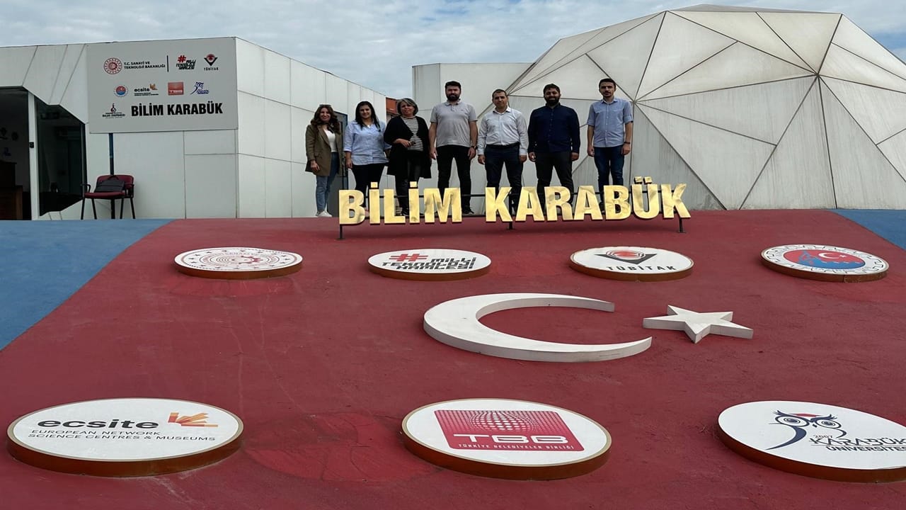 Karabük Üniversitesi paydaşlığında gerçekleştirilecek olan “Karabük Bilim Şenliği; Emeğin Başkenti Bilimle Buluşuyor-3”, 17-19 Ekim 2024 tarihlerinde yapılacak.