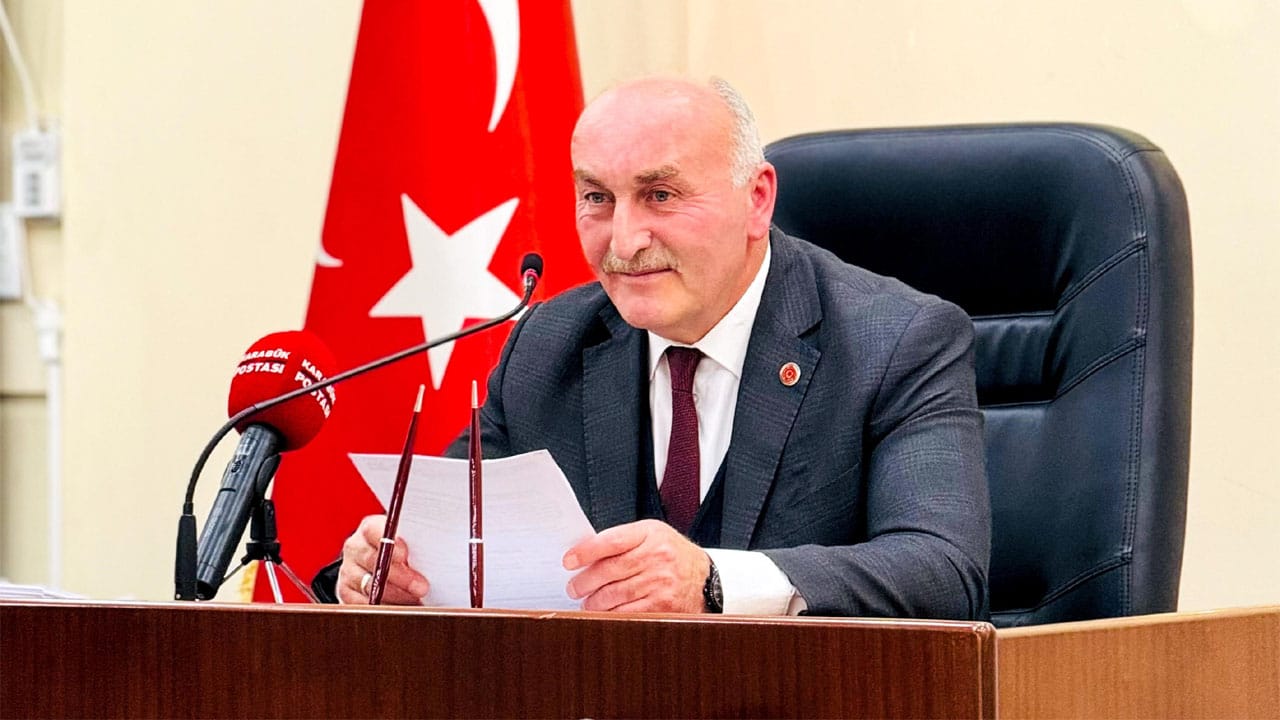 Karabük’te İl Genel Meclisi Kasım ayı toplantısı İl Genel Meclis Başkanı Ahmet Sözen başkanlığında yapıldı. Sözen 2025 yılı için öngörülen bütçe miktarının 530 Milyon TL olduğunu belirtti.