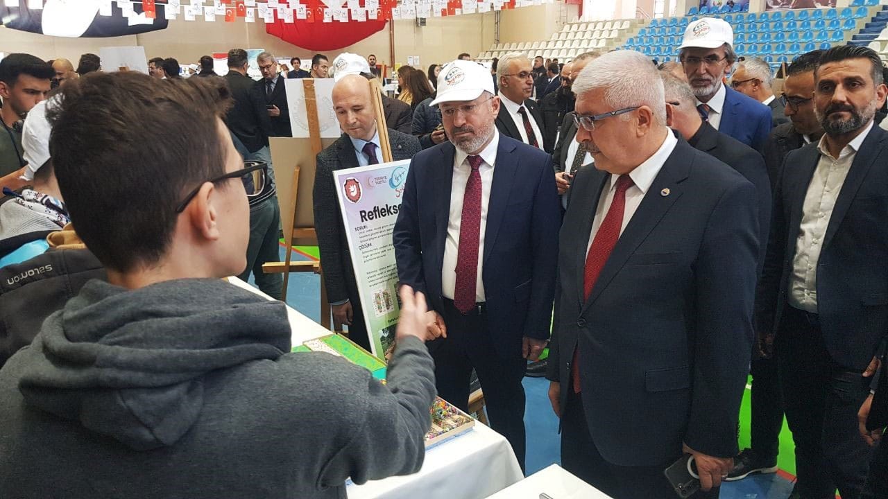 Turkiyenin ilk SAGLIKFESTi Karabukte basladi 1