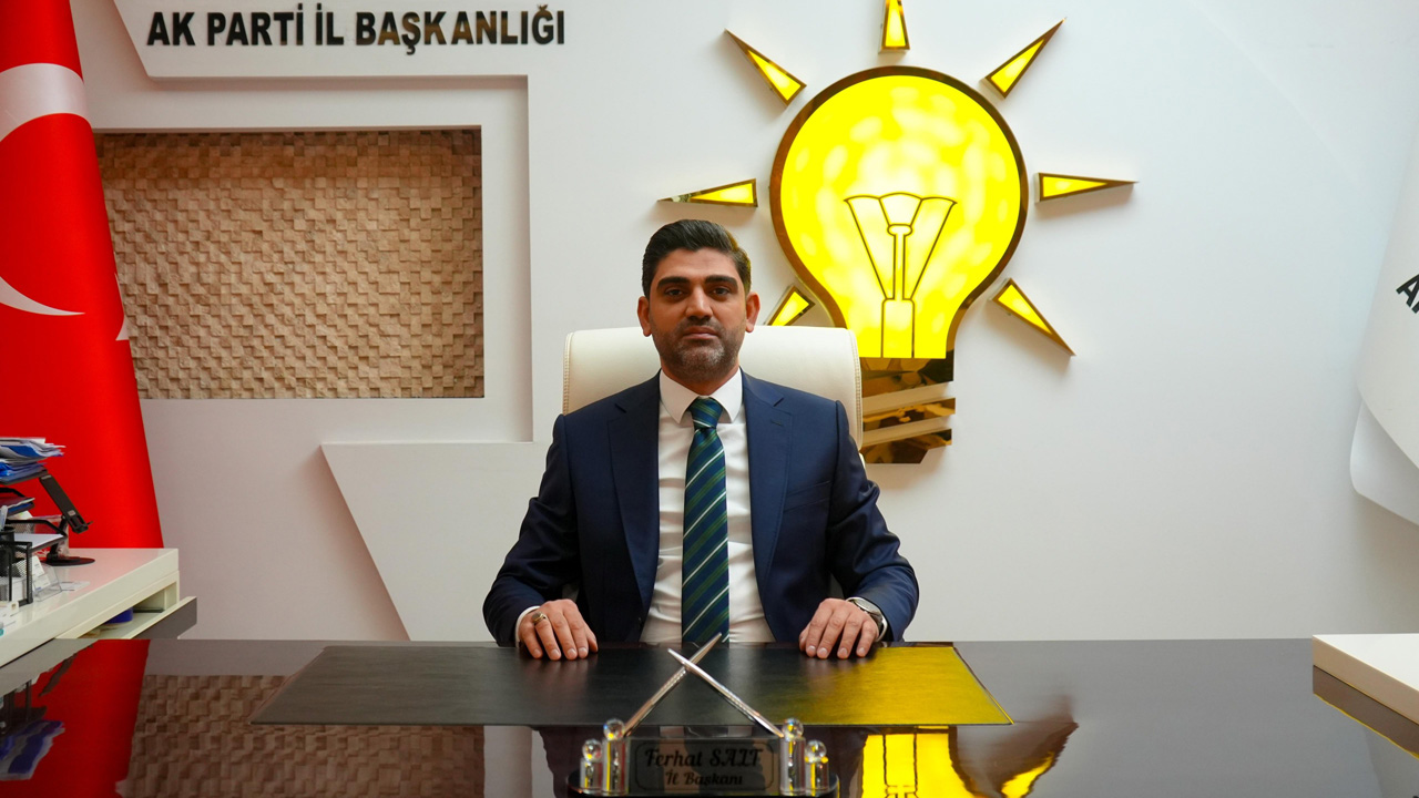 AK Parti Karabük İl Başkanı Ferhat Salt, yeni yıl dolayısıyla yayınladığı mesajında, yeni takvim yılının ve mübarek üç ayların ülke, millet ve tüm insanlık için hayırlara vesile olmasını diledi.