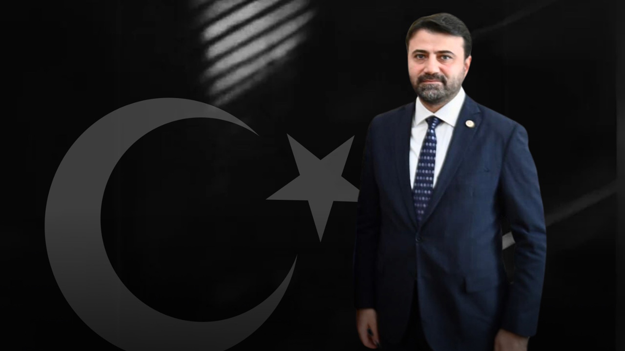 AK Parti Genel Sekreter Yardımcısı ve Karabük Milletvekili Cem Şahin, yeni yıl ve üç ayların başlangıcı nedeniyle mesaj yayımladı.