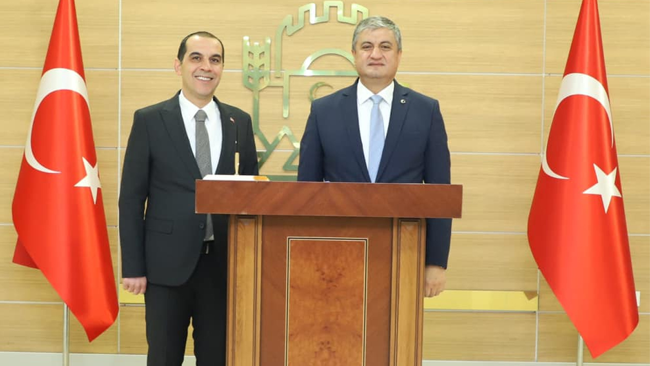 VALİ YAVUZ’DAN ÇANKIRI VALİSİ FIRAT TAŞOLAR’A ZİYARET