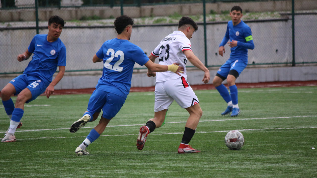 KARABÜK’TE U18 TÜRKİYE FUTBOL ŞAMPİYONASI SONA ERDİ