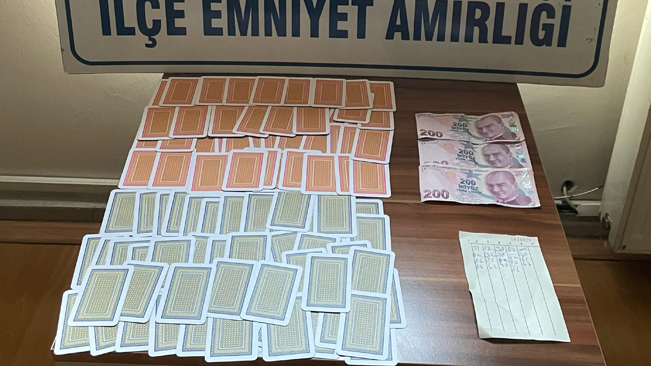 KUMAR OYNARKEN YAKALANAN 5 KİŞİYE 46 BİN 235 TL PARA CEZASI