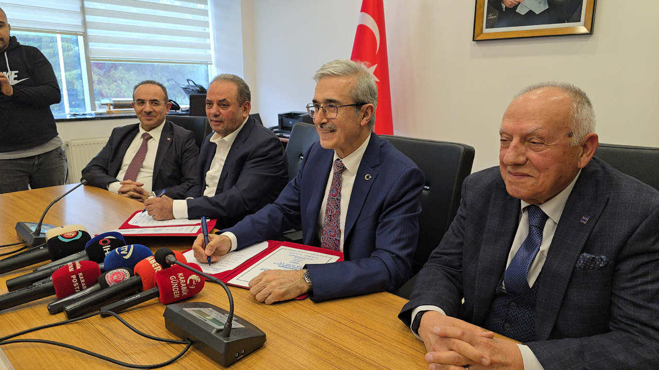 Özçelik İş Sendikası Genel Başkanı Yunus Değirmenci, KARDEMİR ile imzalanan toplu iş sözleşmesinin sendika hayatı boyunca imzaladıkları en kolay sözleşmelerden biri olduğunu söyledi.