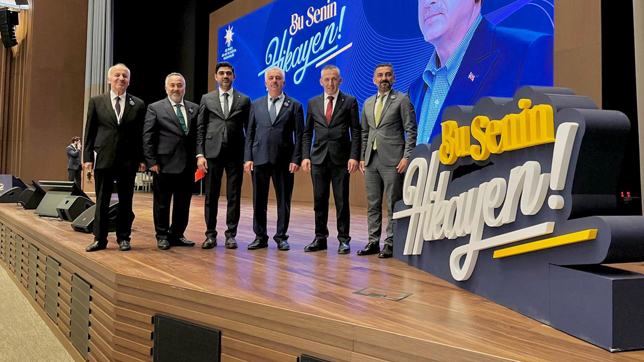 AK Parti Karabük İl Başkanı Ferhat Salt ve ilçe başkanları, AK Parti Genel Merkez Teşkilat Başkanlığı ile AR-GE ve Eğitim Başkanlığı tarafından düzenlenen “Teşkilat Akademisi Liderlik Okulu” eğitim kampına katıldı.
