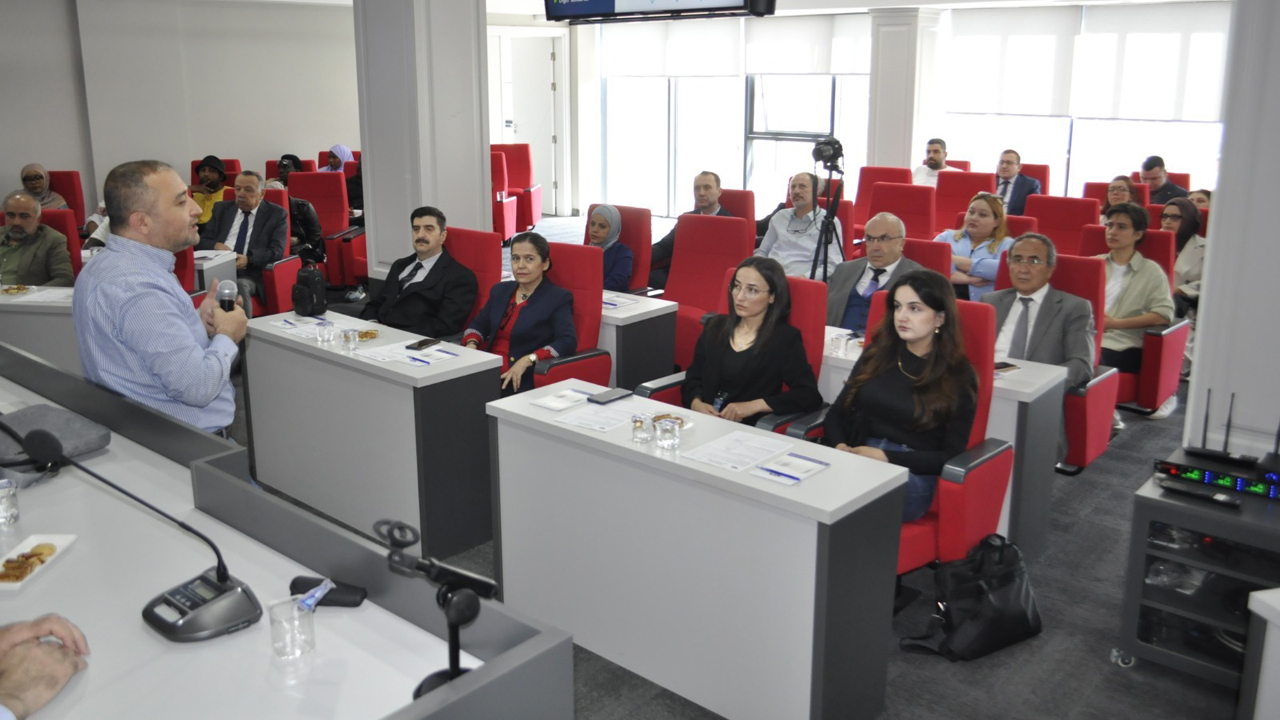 Karabük Ticaret ve Sanayi Odası (KTSO) ev sahipliğinde, "Eskipazar OSB'nin Karabük Ekonomisi ve Topluma Etkisi" adlı bilgilendirme toplantısı düzenlendi.