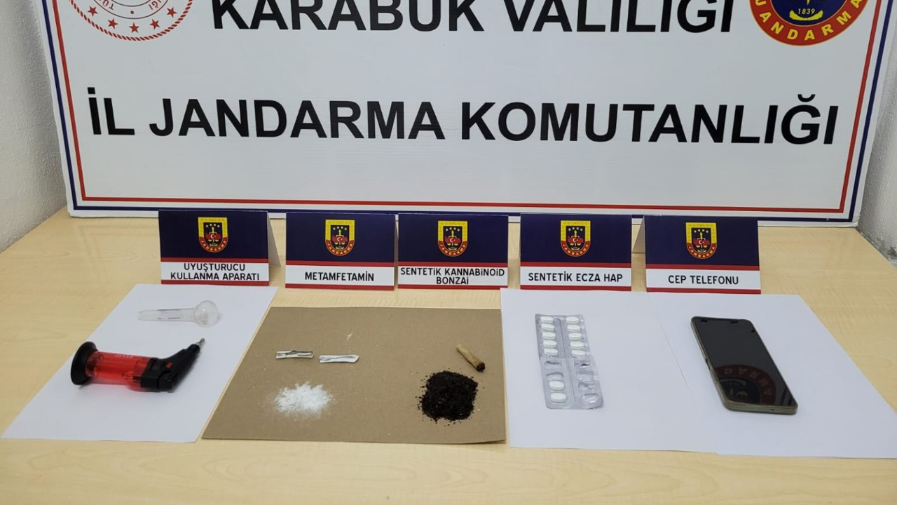 KARABÜK’TE JANDARMA UYUŞTURUCU TACİRLERİNE GÖZ AÇTIRMIYOR