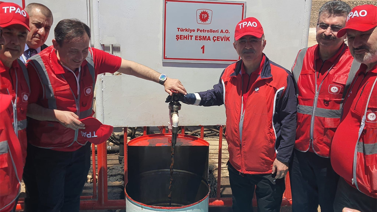 Ak Parti Karabük Milletvekili Ali Keskinkılıç, Şırnak’taki Şehit Esma Çevik Petrol Sahasına gerçekleştirdiği ziyaretin ardından açıklamalarda bulundu.